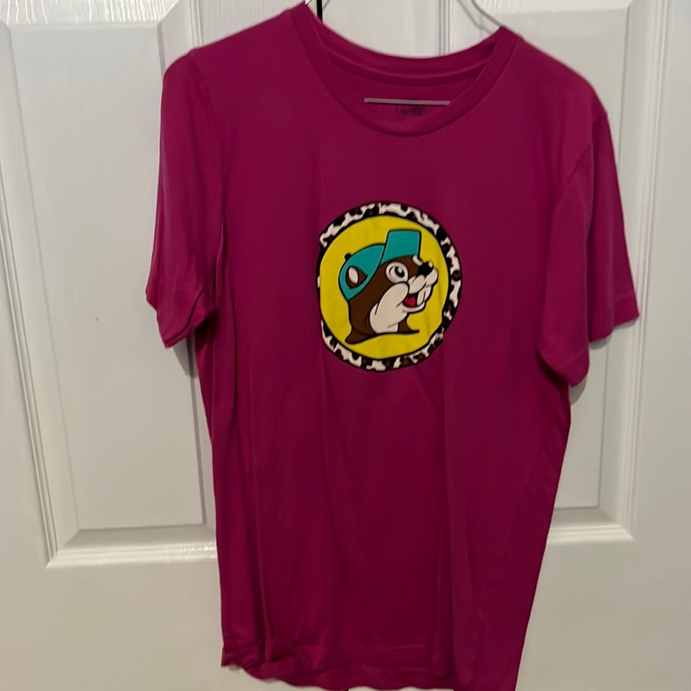 pink cheetah bucees t shirt